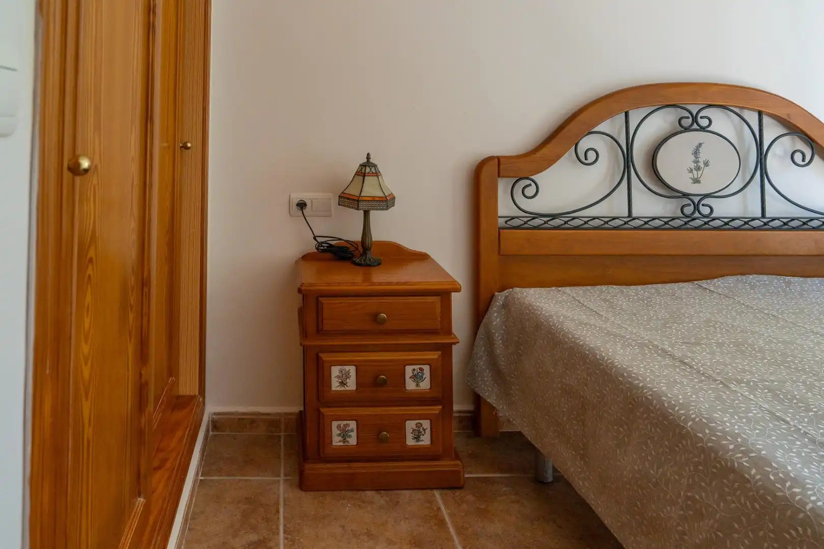 Schlafzimmer von Einfamilien-Reihenhaus zum Verkauf in Altea mit Klimaanlage, Heizung und Privatgarten