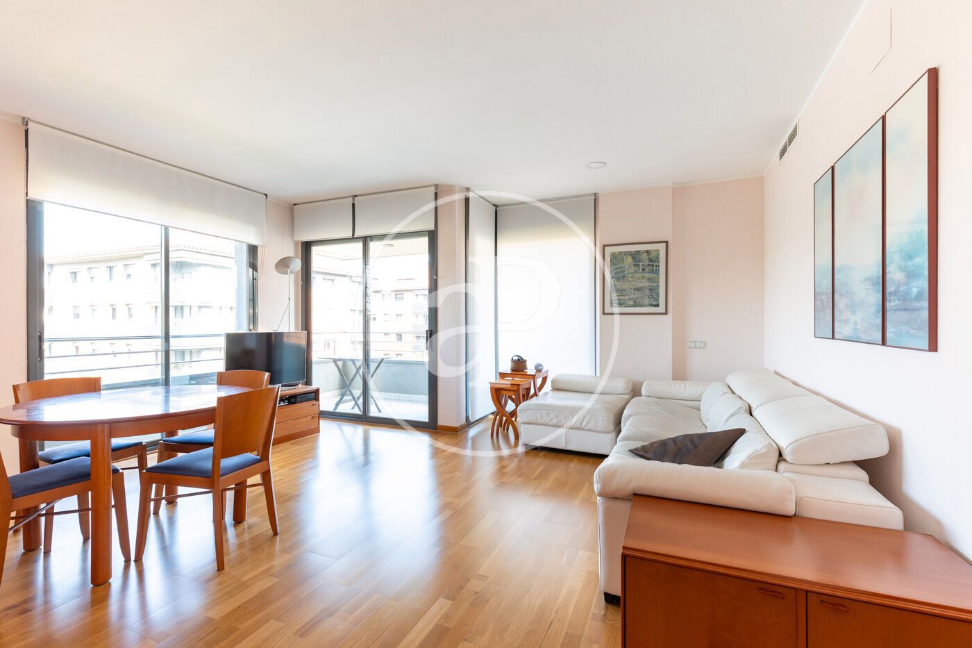 Living room of Flat for sale in Sant Cugat del Vallès  with Air Conditioner, Heating and Terrace