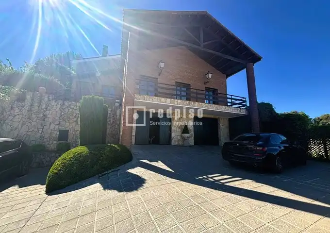 Casa o chalet en venta en El Clavín - Valdeluz
