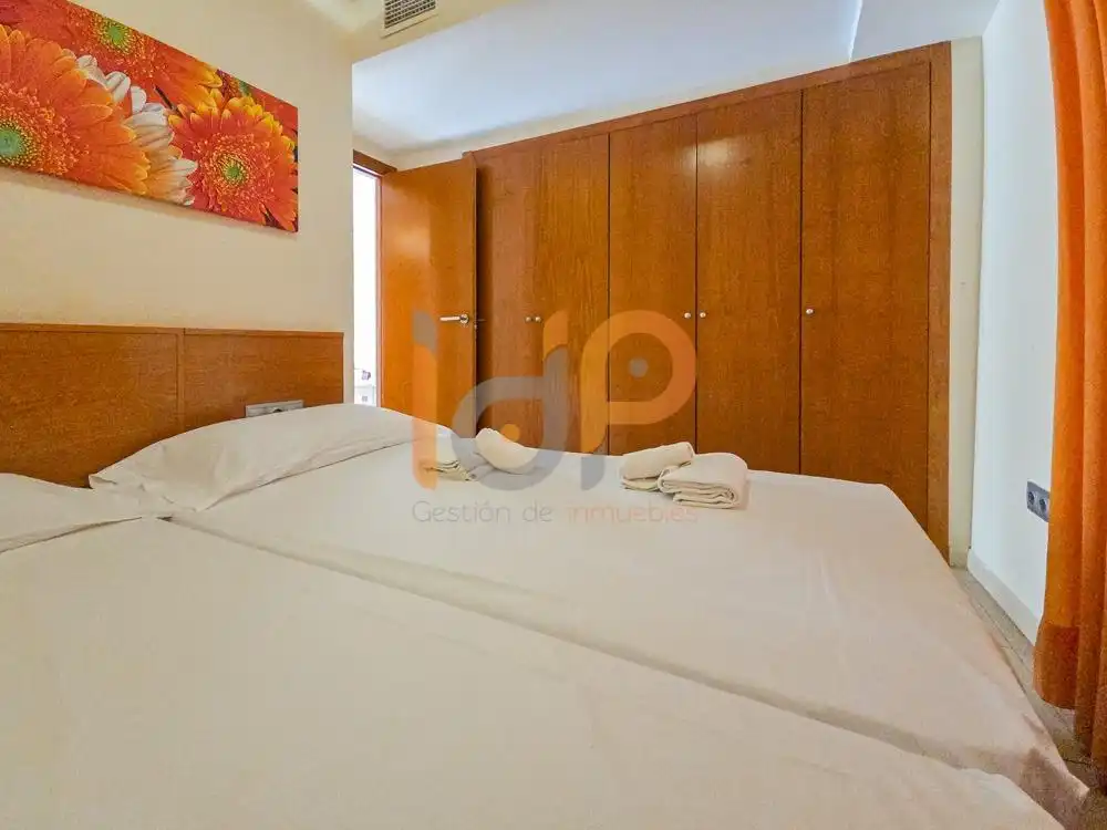 Habitación de Apartamento en venta en Vera con Aire acondicionado, Terraza y Amueblado