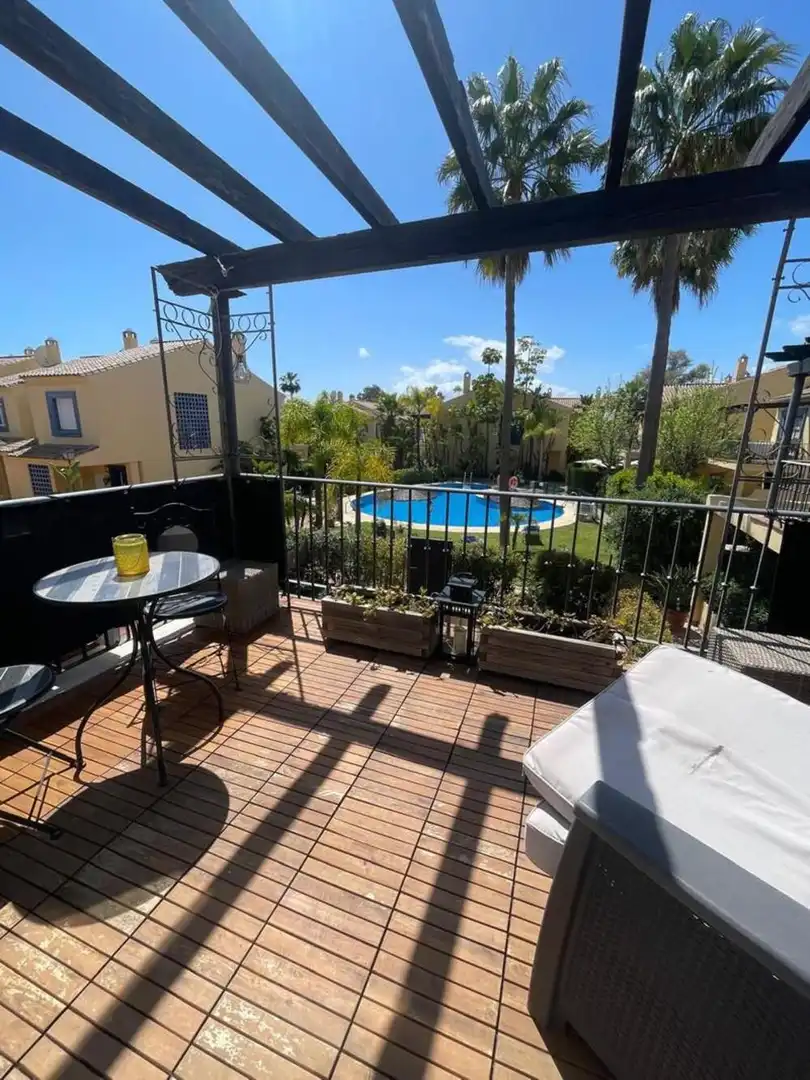 Terrassa de Casa adosada de lloguer en Marbella amb Aire condicionat, Jardí privat i Terrassa