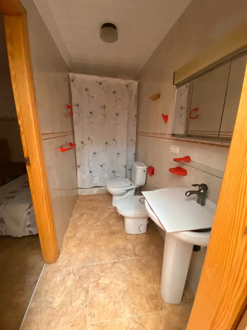 Bany de Casa o xalet en venda en Callosa de Segura amb Terrassa, Moblat i Balcó