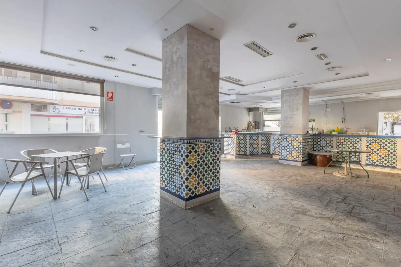 Commercial properties for sale in Granada  with Air Conditioner and Furnished
