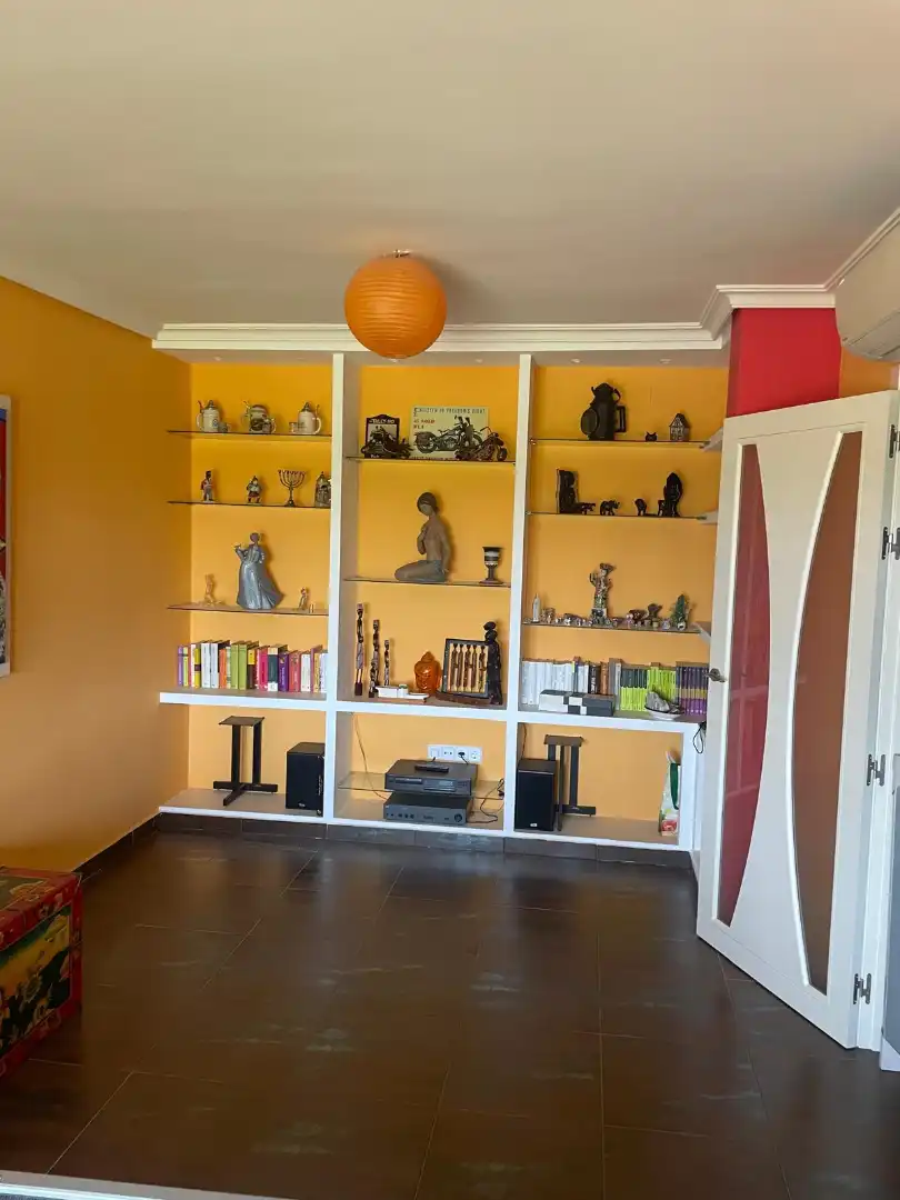 Flat for sale in Calle Polonia, Nuevo Parque