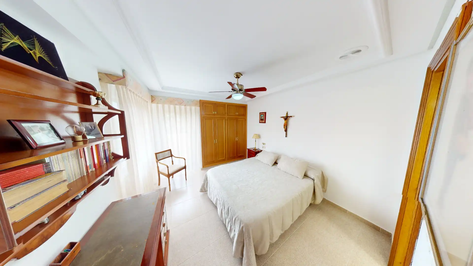 Dormitori de Casa o xalet en venda en Elche / Elx amb Aire condicionat, Calefacció i Jardí privat