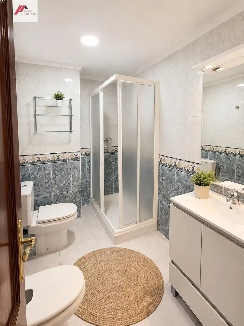 Baño de Piso en venta en Cádiz con Calefacción