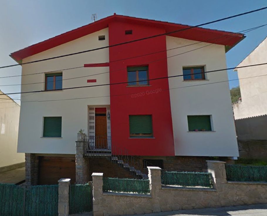 Vista exterior de Casa o xalet en venda en Sant Hipòlit de Voltregà amb Calefacció, Terrassa i Moblat
