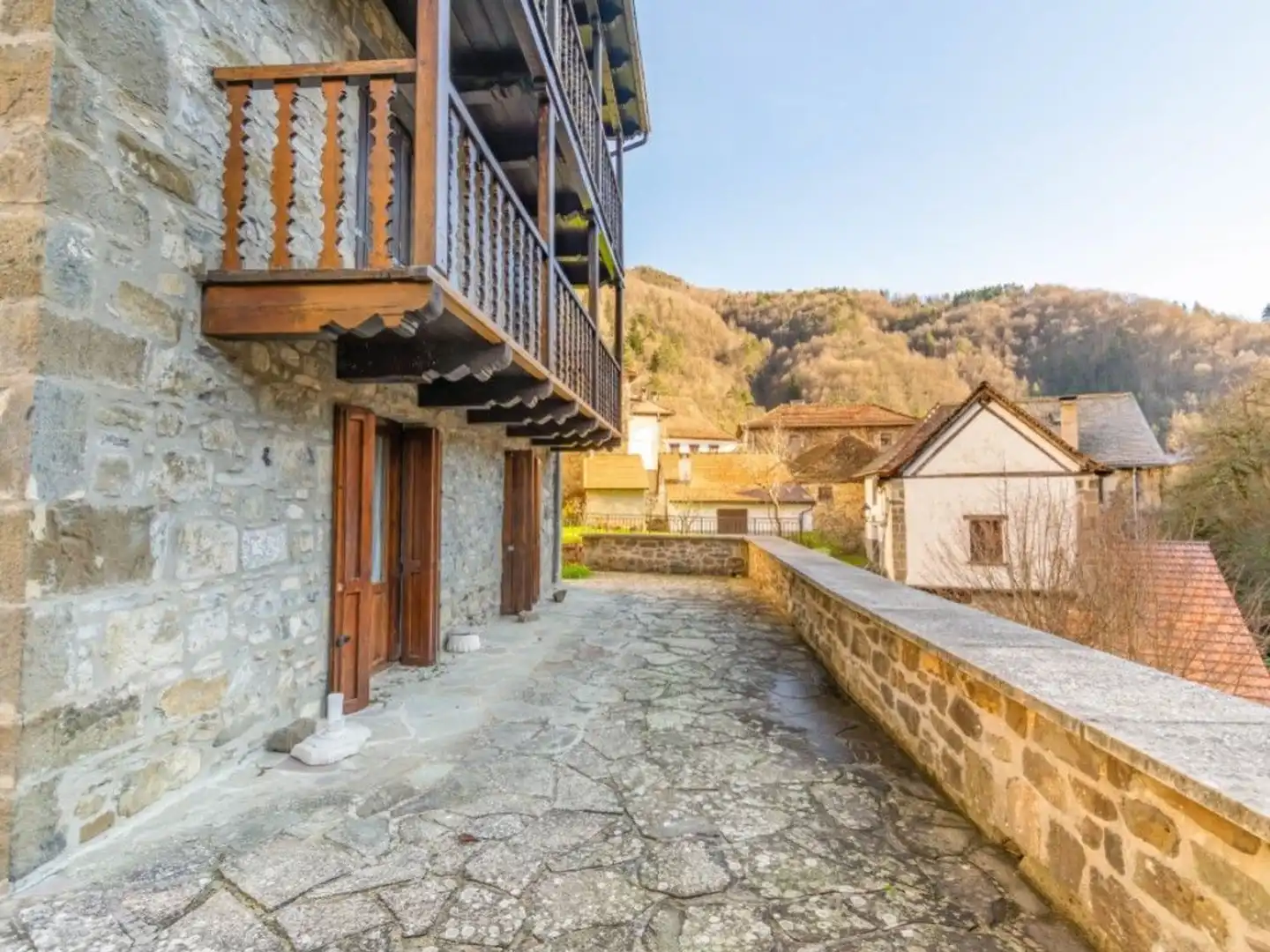 Exterior view of Country homes for sale in Uztárroz / Uztarroze