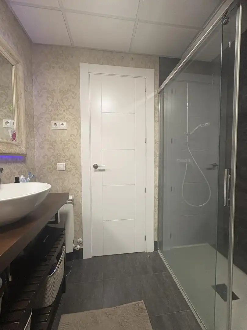Baño de Dúplex de alquiler en Alcalá de Henares con Calefacción, Terraza y Trastero