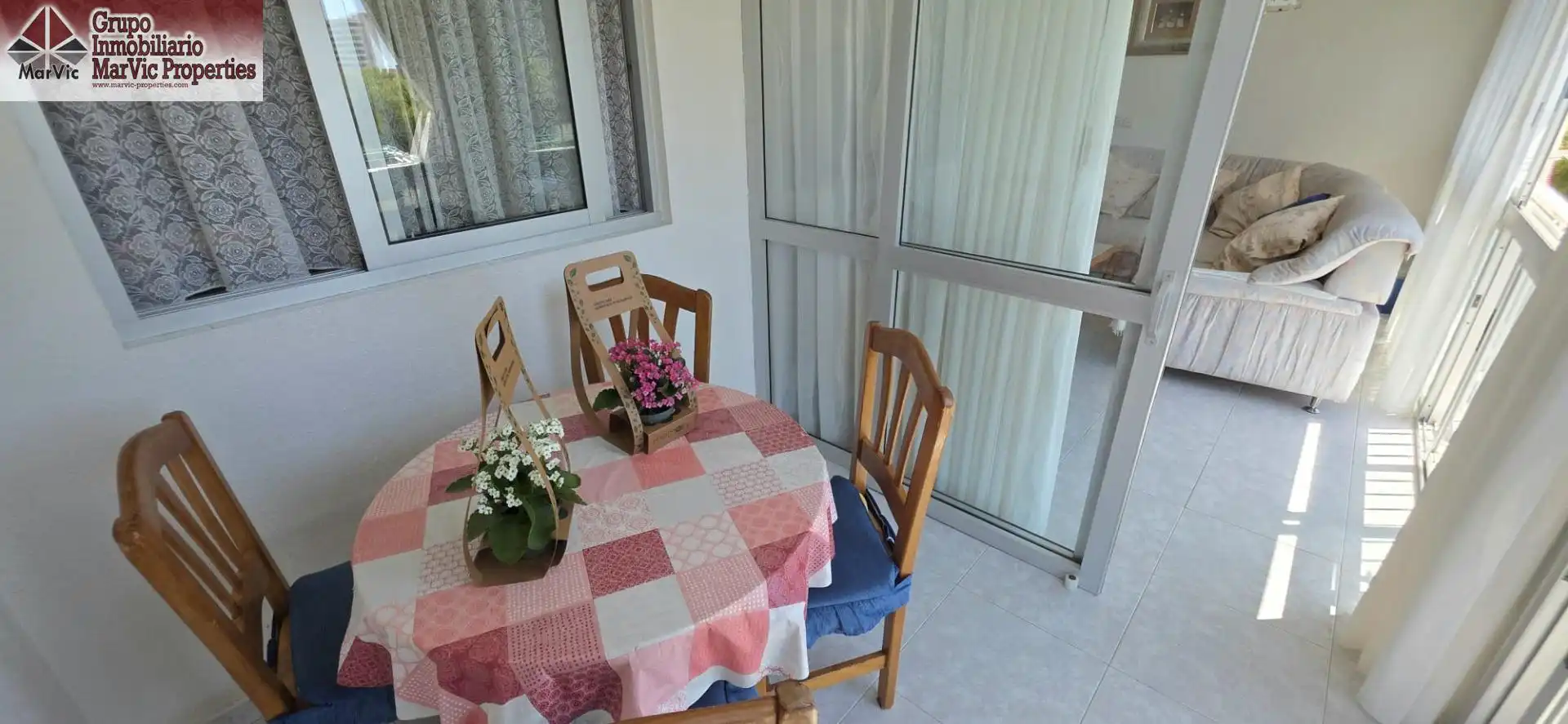 Terraza de Apartamento en venta en Benidorm con Aire acondicionado, Jardín privado y Amueblado