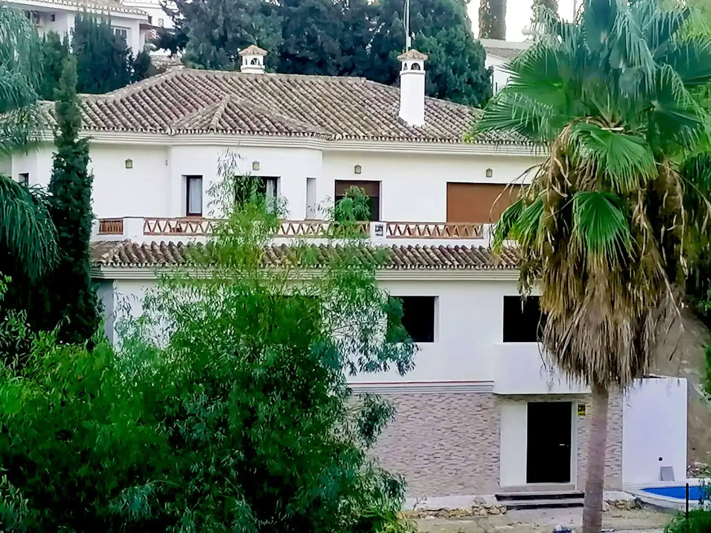 Casa con piscina en venta en Calle Las Mimosas 4