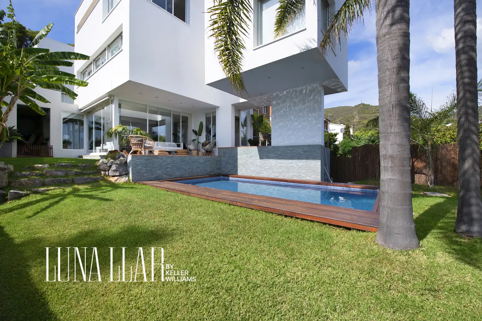Piscina de Casa o chalet en venta en Castelldefels con Aire acondicionado, Calefacción y Parquet