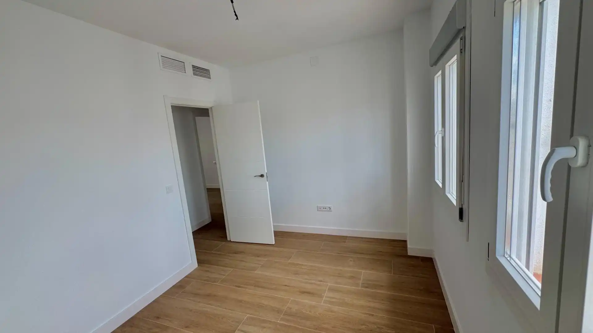 Habitación de Casa adosada en venta en Campillos con Jardín privado y Terraza