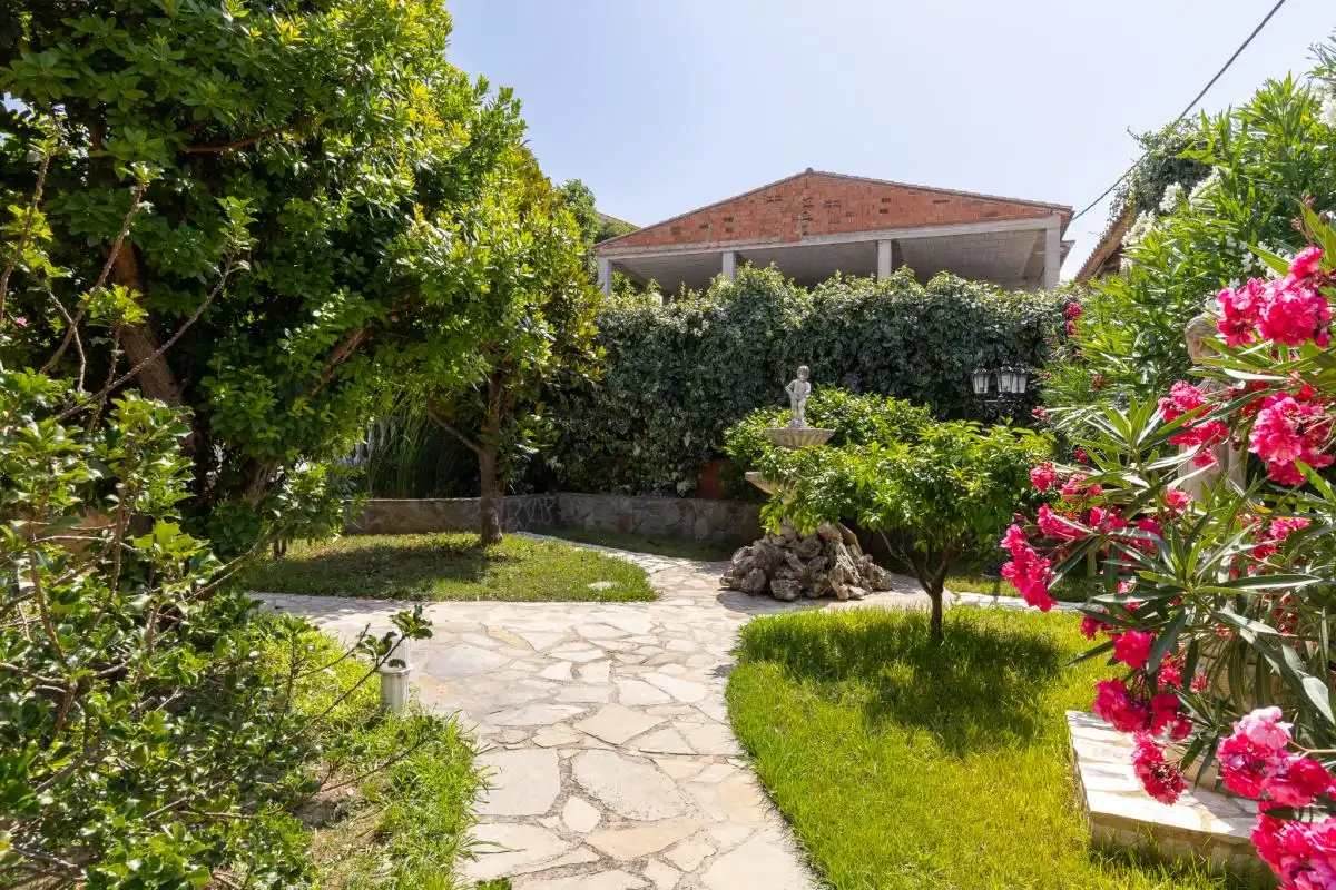 Casa o chalet en venta en Carrer Vall d'Albaida, Bélgida