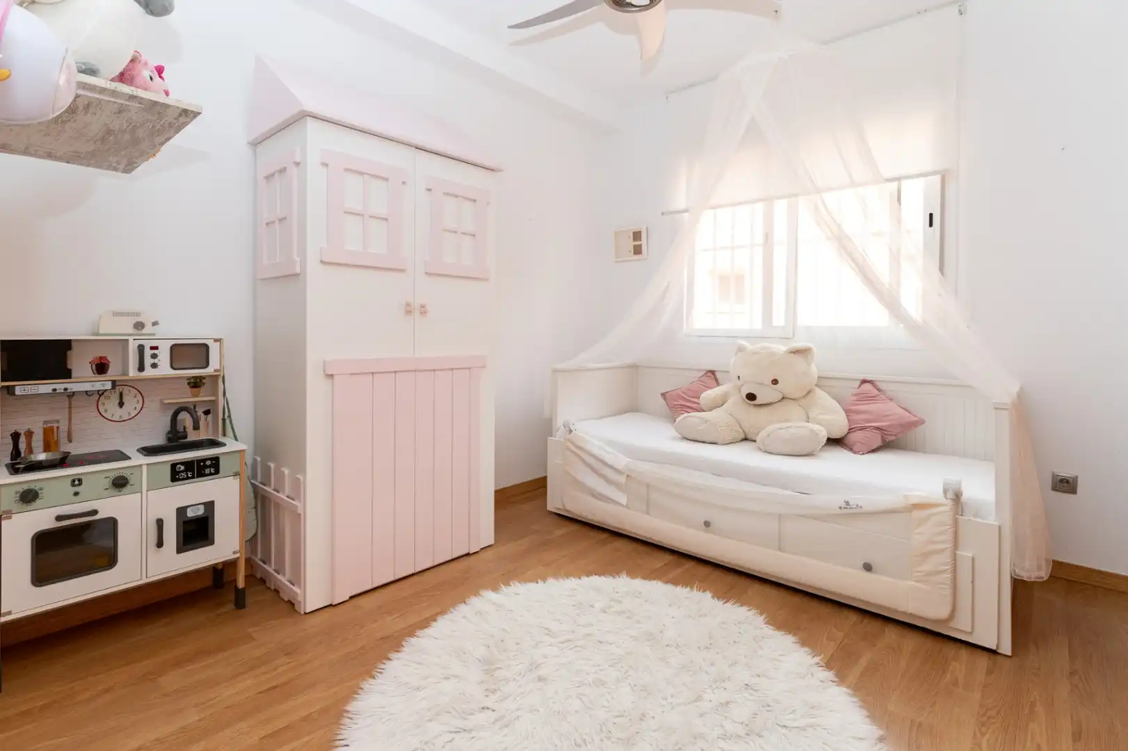 Bedroom of Attic for sale in Marbella  with Air Conditioner, Heating and Terrace