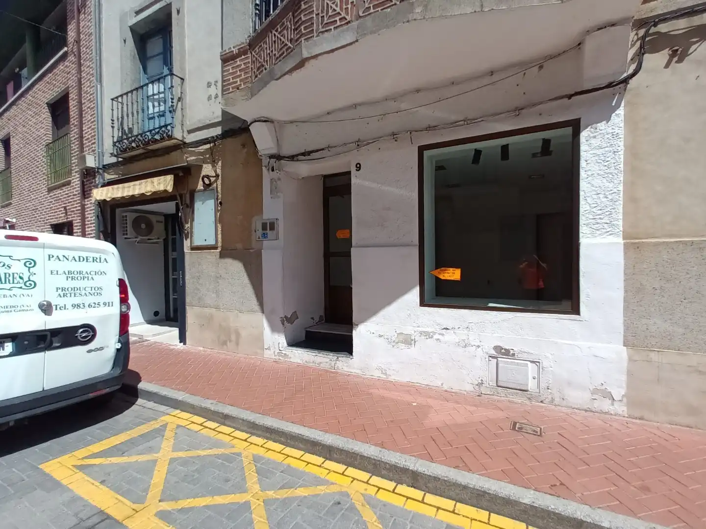 Exterior view of Commercial properties for rent in Olmedo, Valladolid