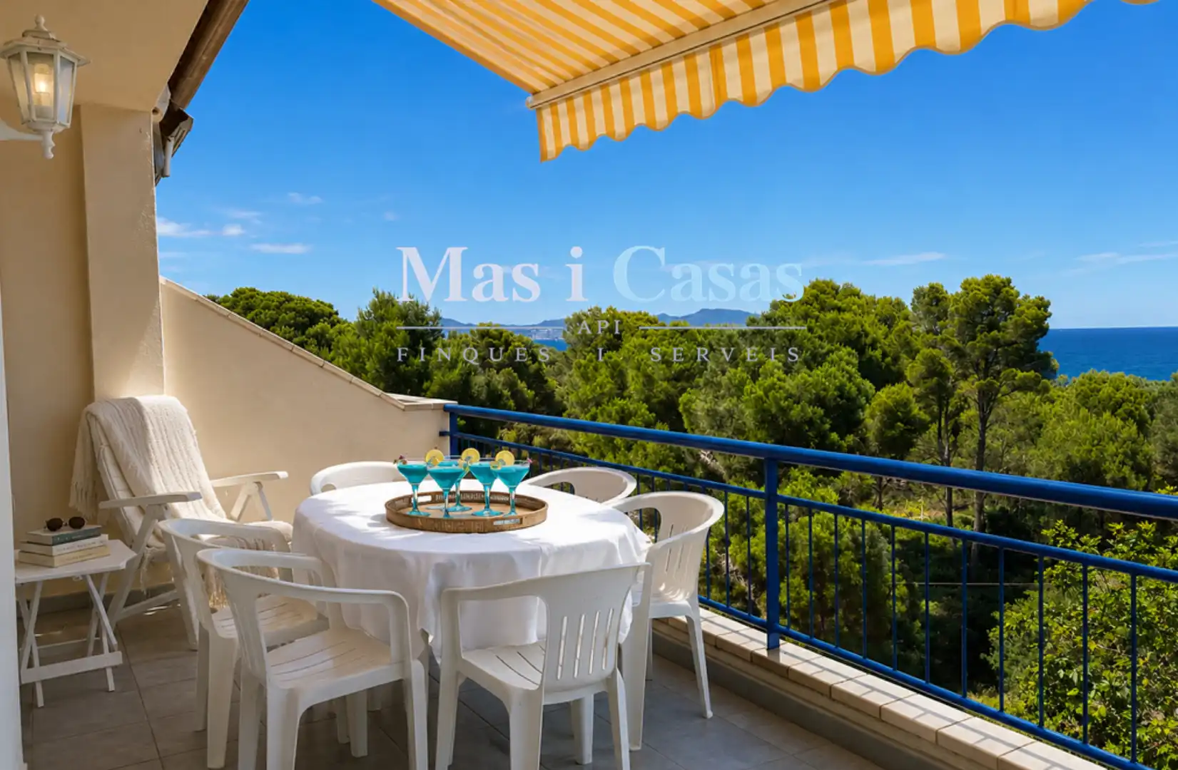 Terraza de Apartamento en venta en L'Escala con Terraza, Amueblado y Balcón