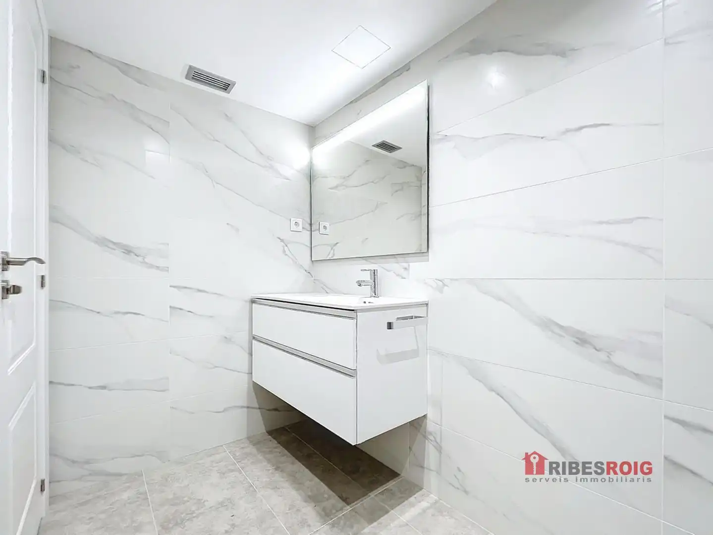 Detached homes for sale in Circumval Lacio, Centre