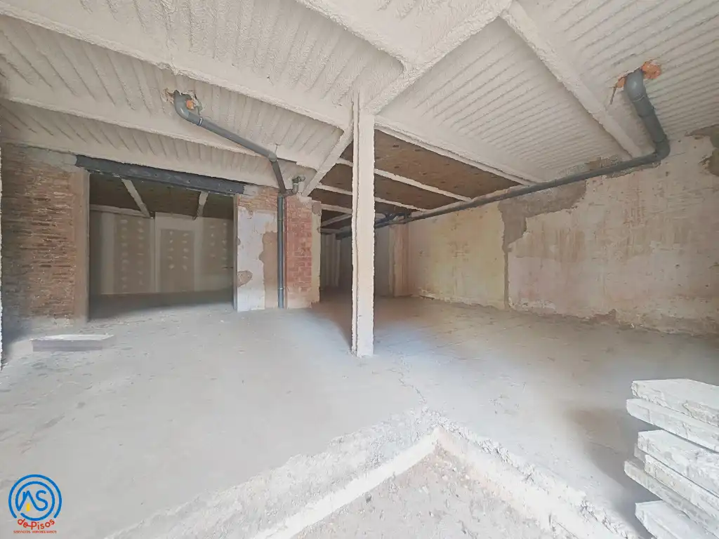 Local comercial de lloguer a Plaza del Señor Tomás 5, imagen 2