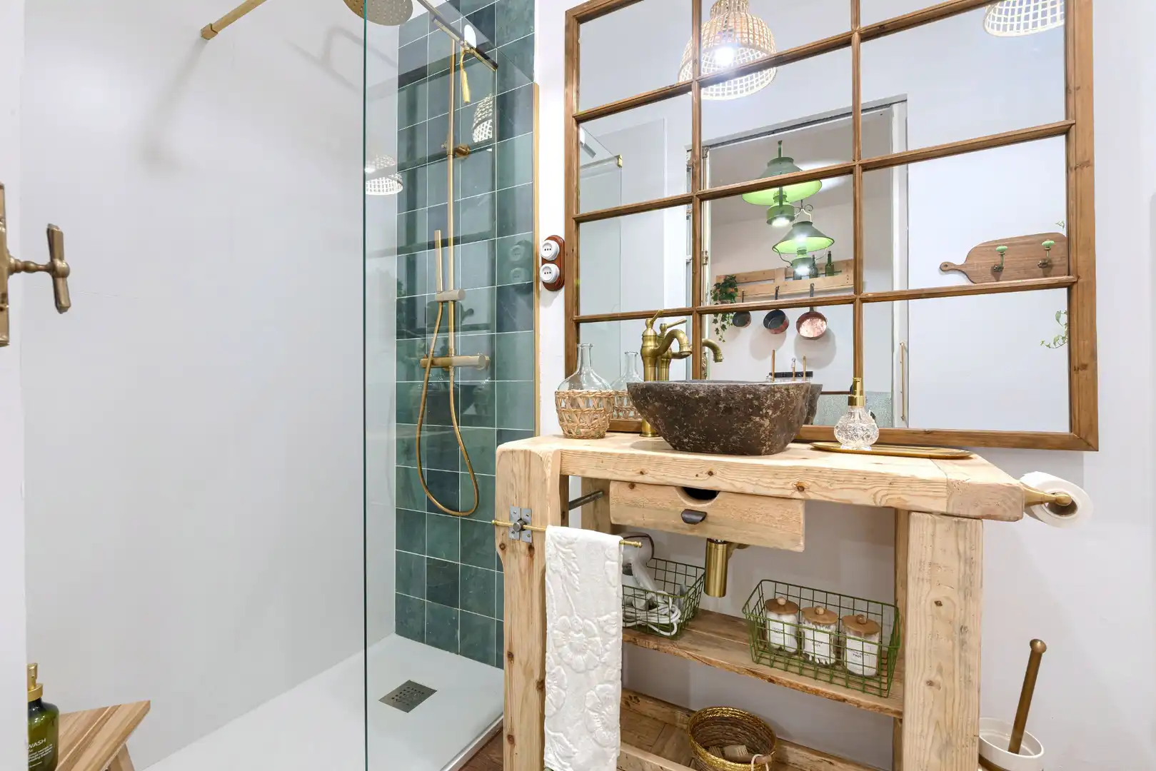 Badezimmer von Wohnungen zur Miete in Zamudio mit Heizung, Möbliert und Waschmaschine