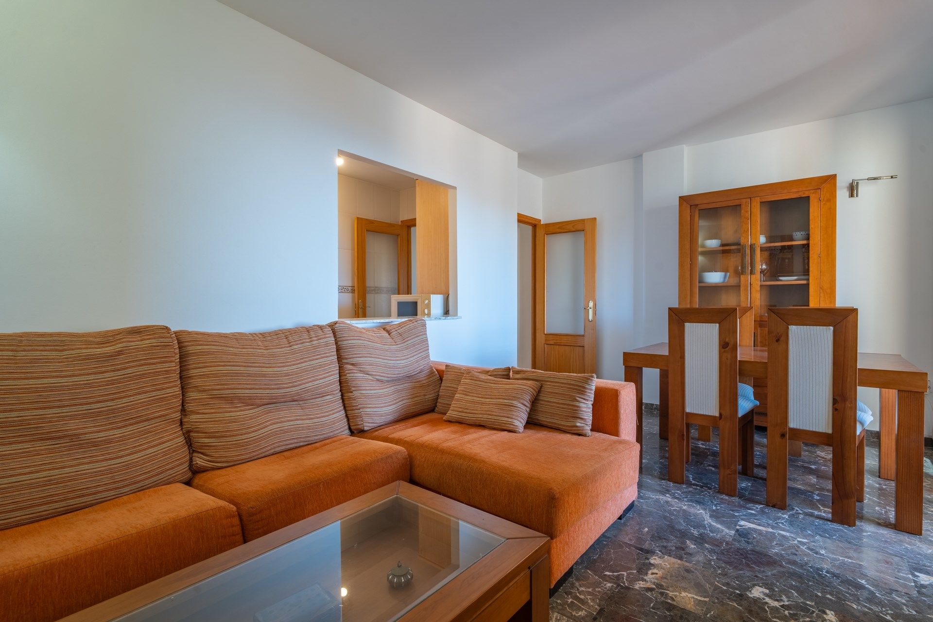 Living room of Apartment for sale in Fuengirola