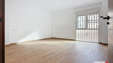 Foto 3 de Piso en venta en San Cayetano, Churriana de la Vega