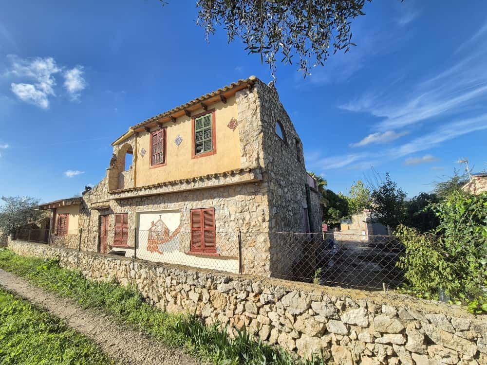 Vista exterior de Finca rústica en venda en Manacor amb Jardí privat