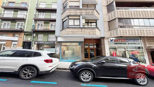 Local comercial en Alquiler en Santander - Guevara en Centro - Ayuntamiento