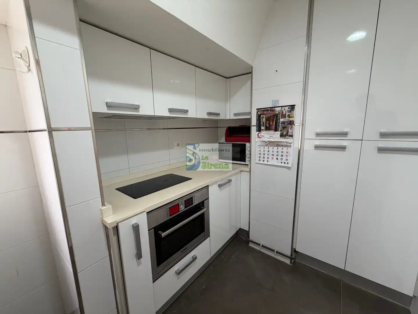 Cocina de Piso en venta en Castro-Urdiales con Calefacción, Terraza y Piscina