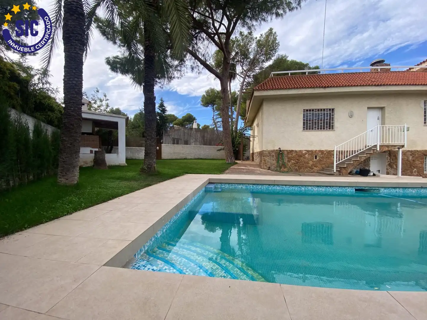 Piscina de Casa o chalet en venta en Torrent con Aire acondicionado, Calefacción y Jardín privado