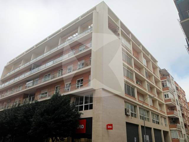Oficina en Alquiler en Calle Rafael Lucenqui en Santa Marina