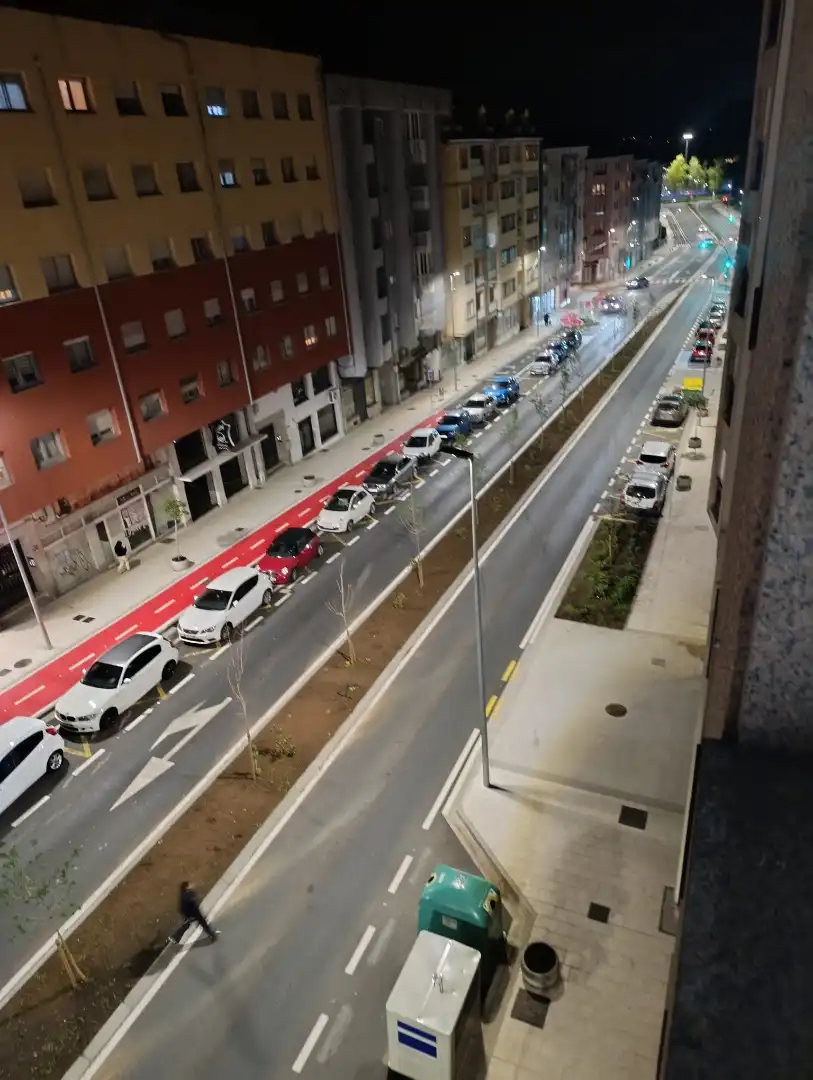 Parkplatz von Wohnung zum Verkauf in Ames mit Terrasse und Balkon