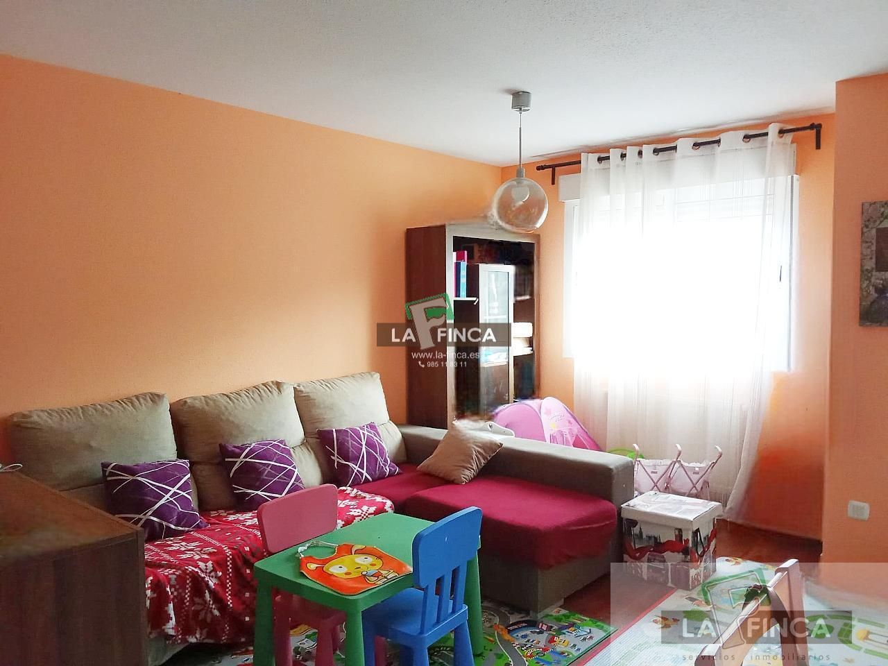 Living room of House or chalet for sale in Soto del Barco  with Heating, Parquet flooring and Terrace