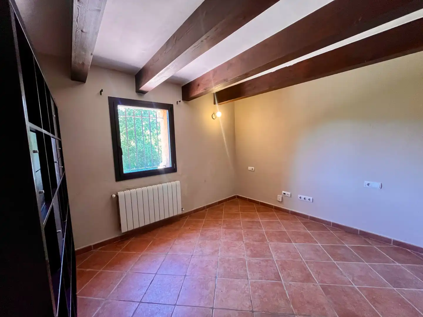 Schlafzimmer von Country house zur Miete in Fornells de la Selva mit Heizung, Privatgarten und Ofen