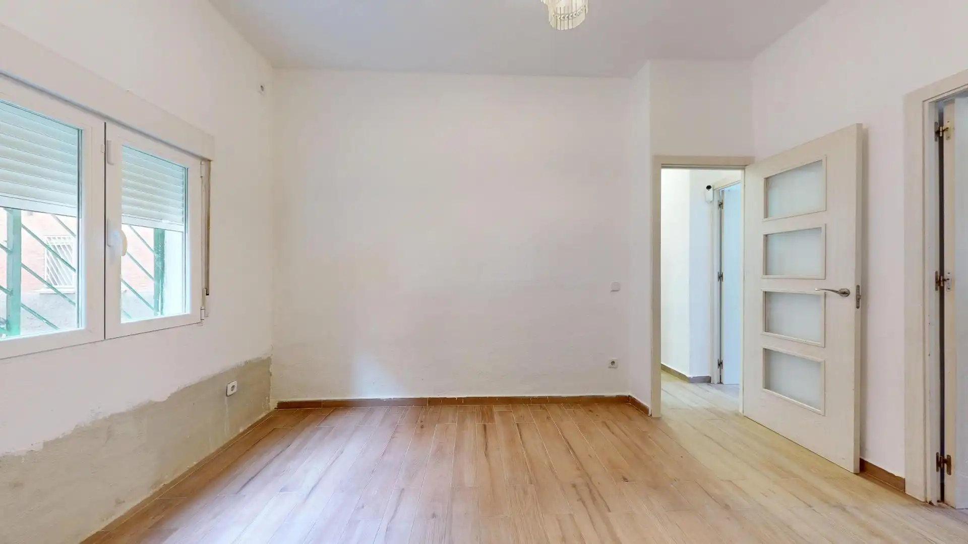 Ground floor for sale in Calle de López Grass, Numancia