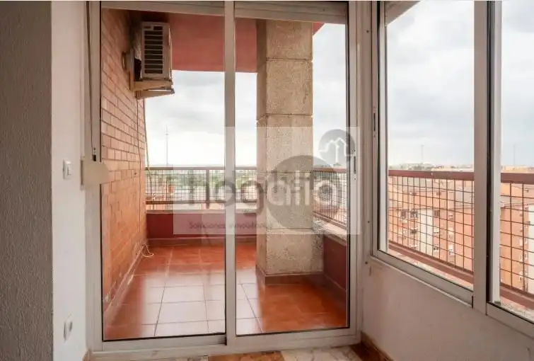 Piso de alquiler en Colores - Entreparques