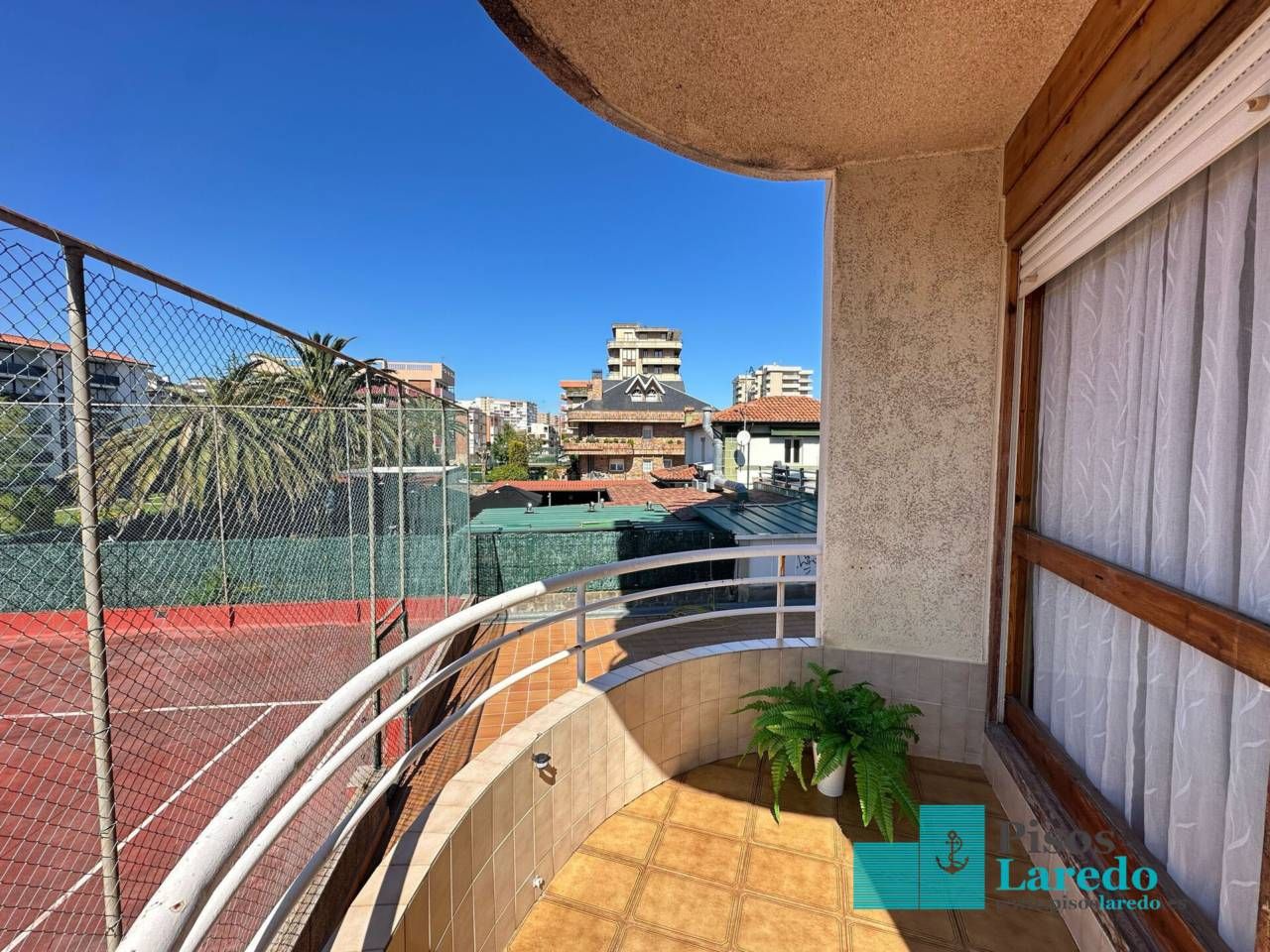 Exterior view of Flat to rent in Laredo  with Terrace and Furnished