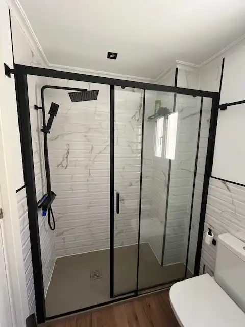 Baño de Casa adosada de alquiler en Sant Joan d'Alacant con Aire acondicionado, Calefacción y Jardín privado