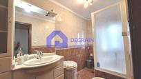 Bathroom of Flat for sale in Oviedo   with Heating, Parquet flooring and Terrace