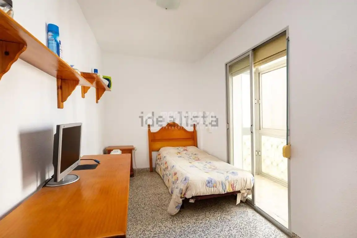 Habitación de Piso en venta en Granada con Aire acondicionado y Terraza