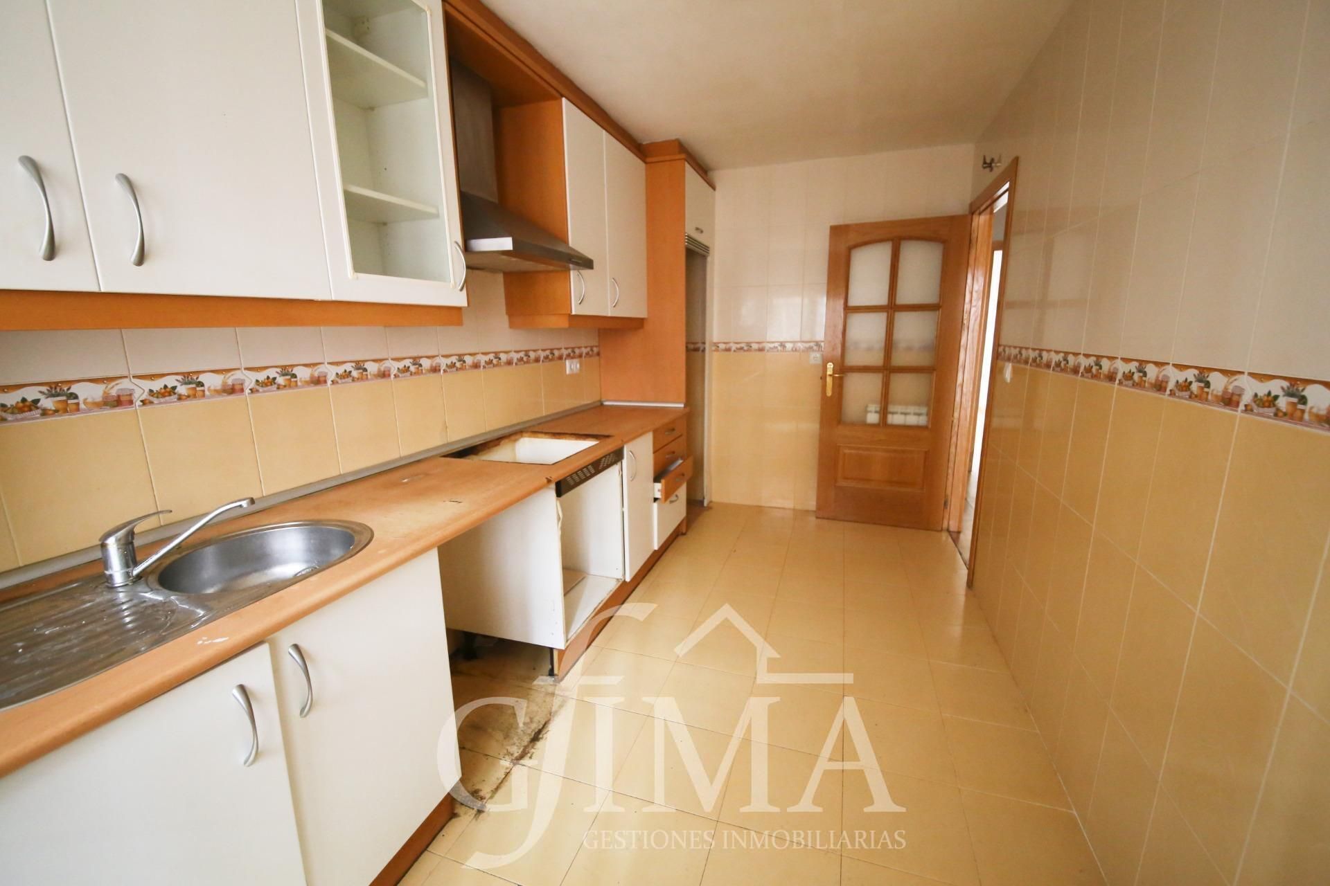 Kitchen of Planta baja for sale in Tomelloso  with Heating