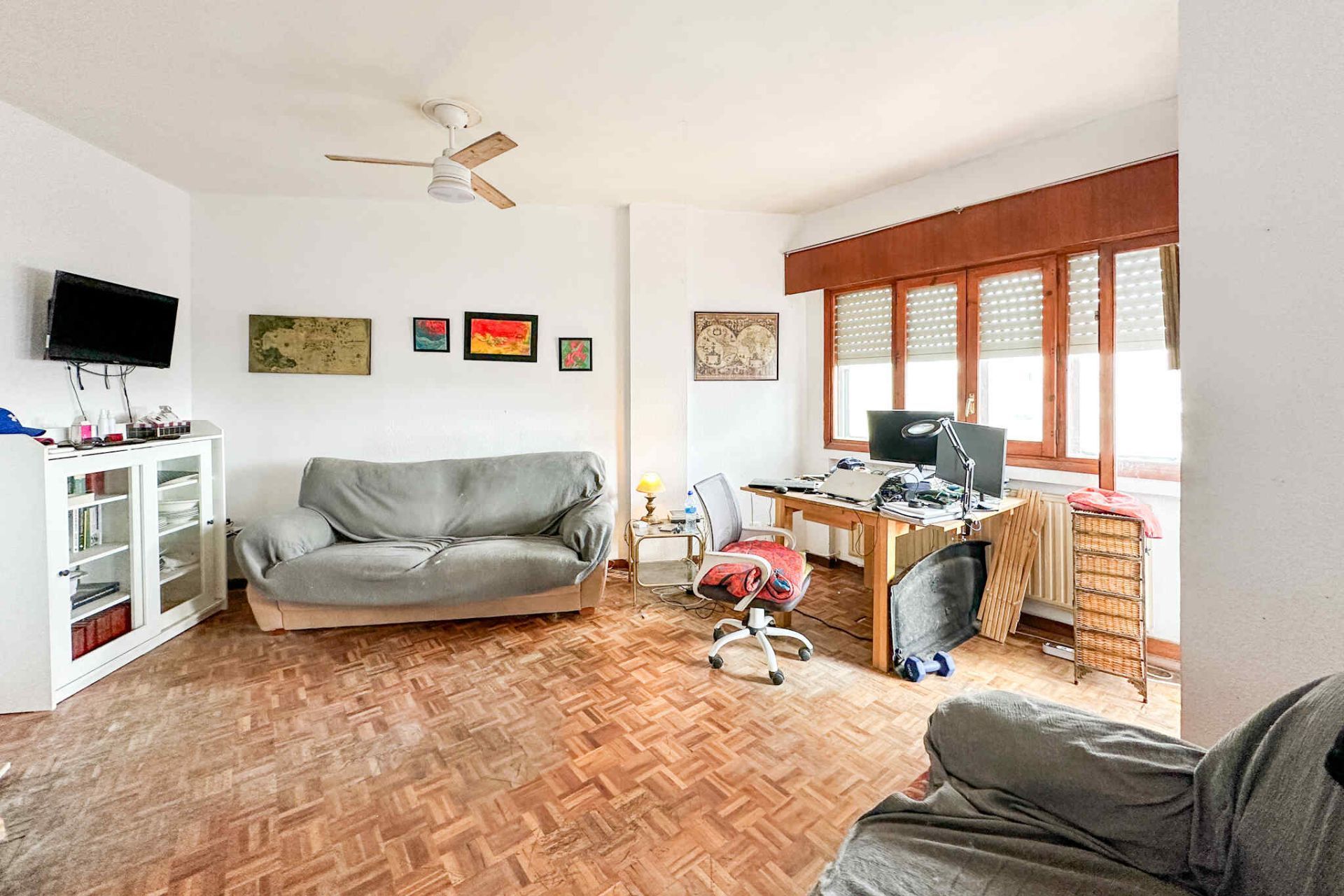 Living room of Flat for sale in  Madrid Capital  with Heating, Terrace and Storage room