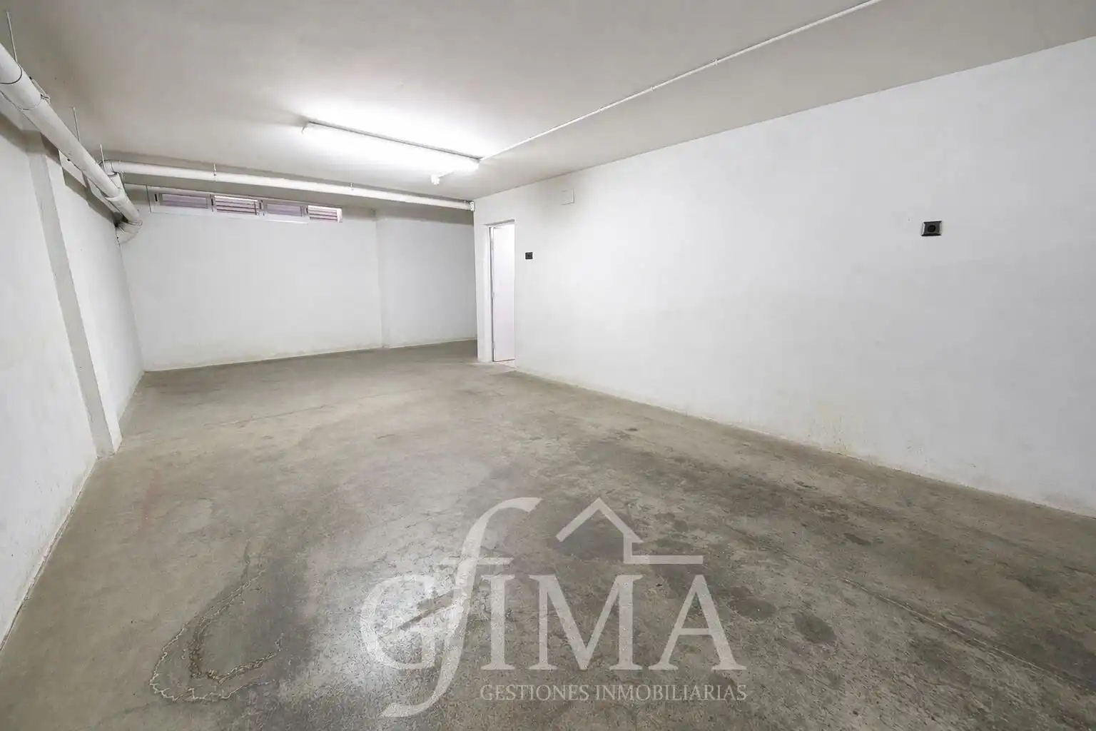 Casa adosada en venta en Tomelloso con Calefacción y Amueblado