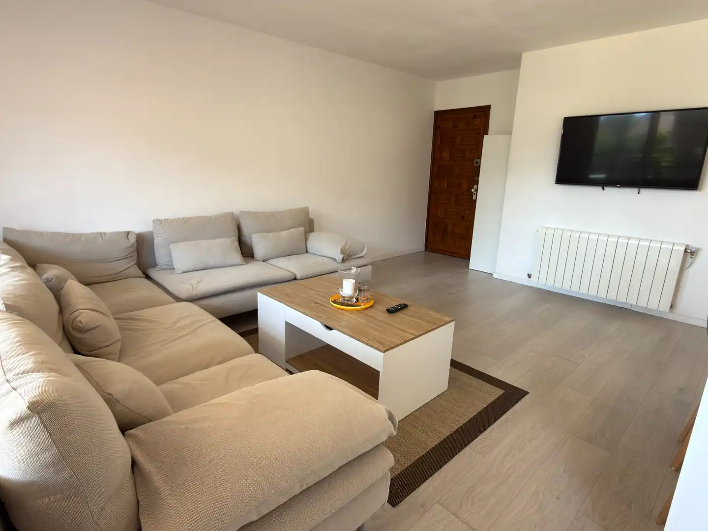 Sala d'estar de Apartament en venda en Palafrugell amb Calefacció, Parquet i Terrassa