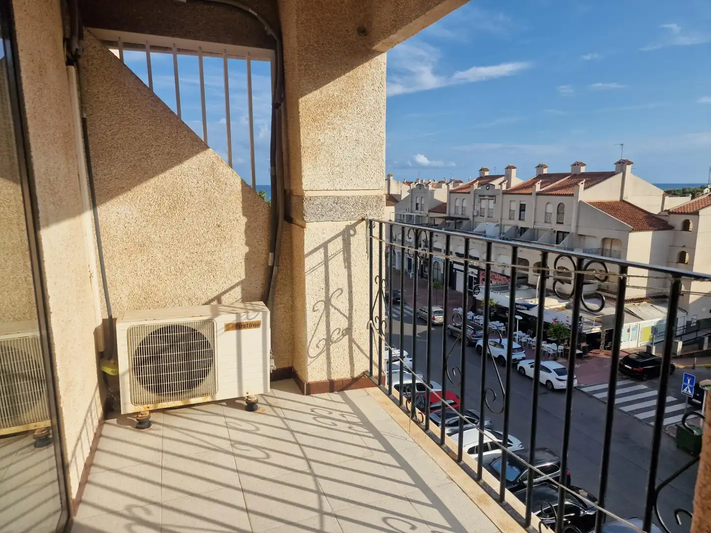 Apartament amb piscina en venda a Avenida LA MARINA, imagen 7