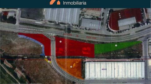 Se vende suelo industrial a la entrada del polígono industrial El Campillo en Zuera (Zaragoza). Totalmente urbanizado y con todos