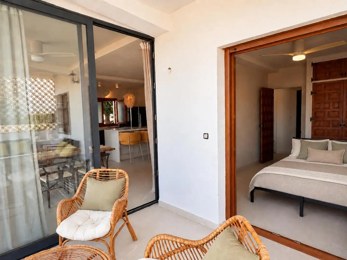 Casa aparellada amb terrassa en venda a Calle Mirador de la Bahía 31, imagen 14