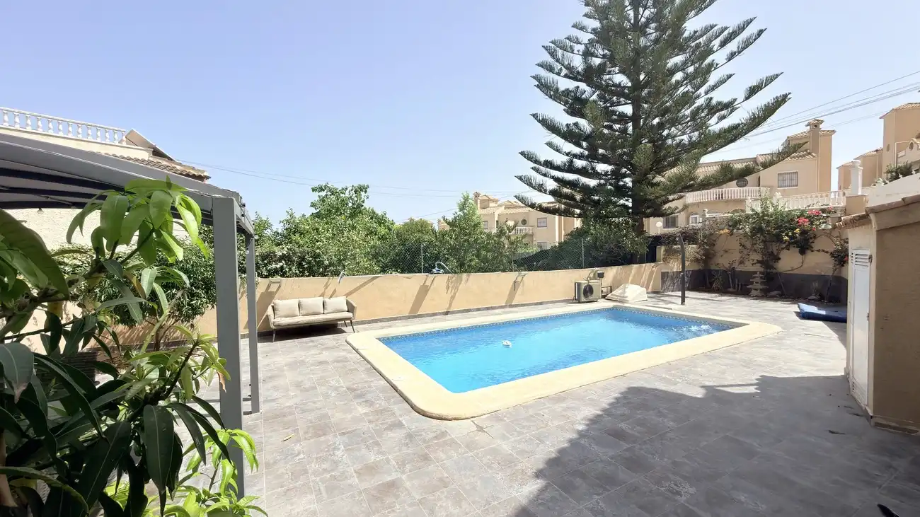 Casa amb piscina en venda a San Miguel de Salinas, imagen 47
