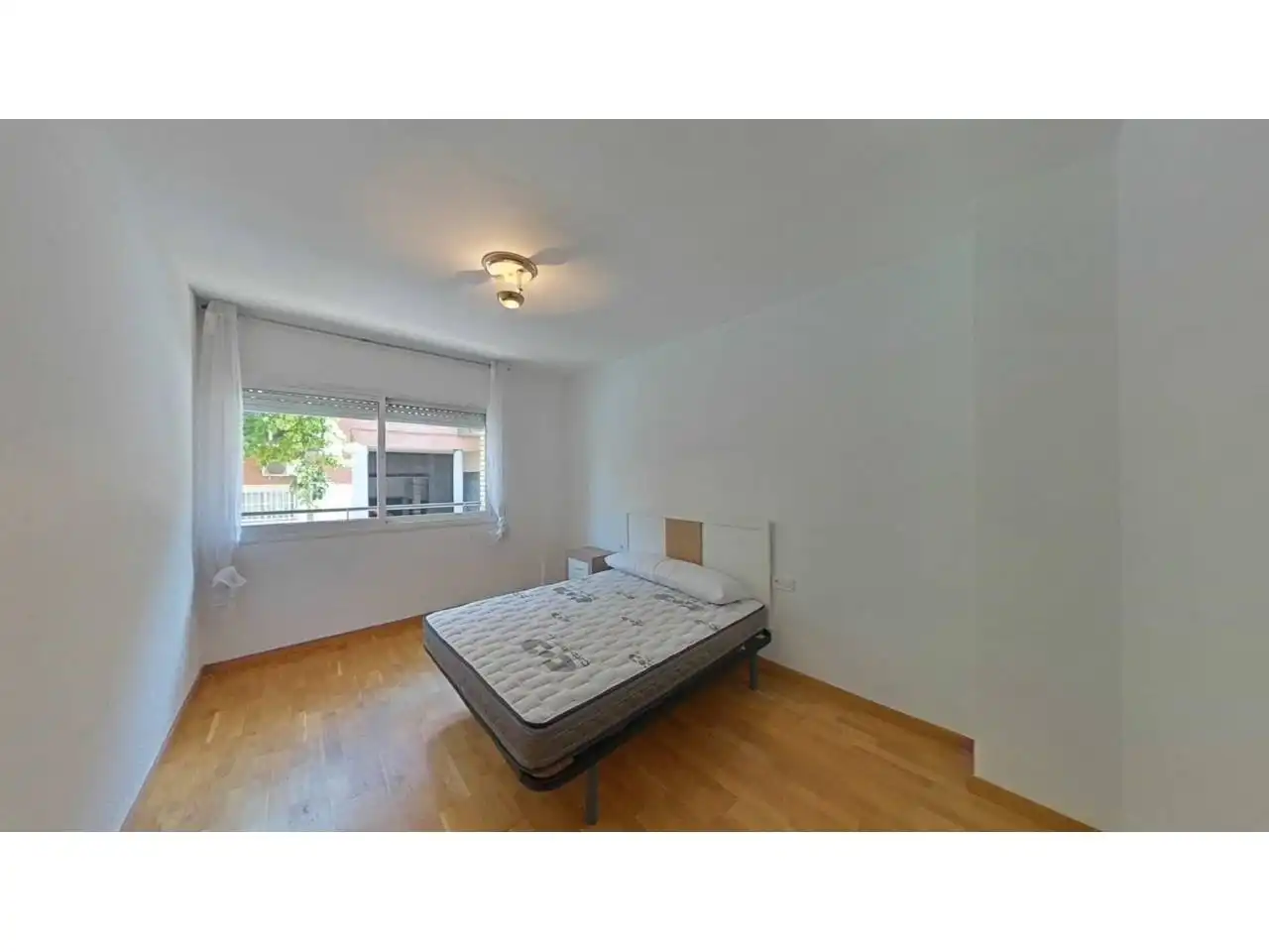 Bedroom of Flat for sale in Terrassa  with Heating