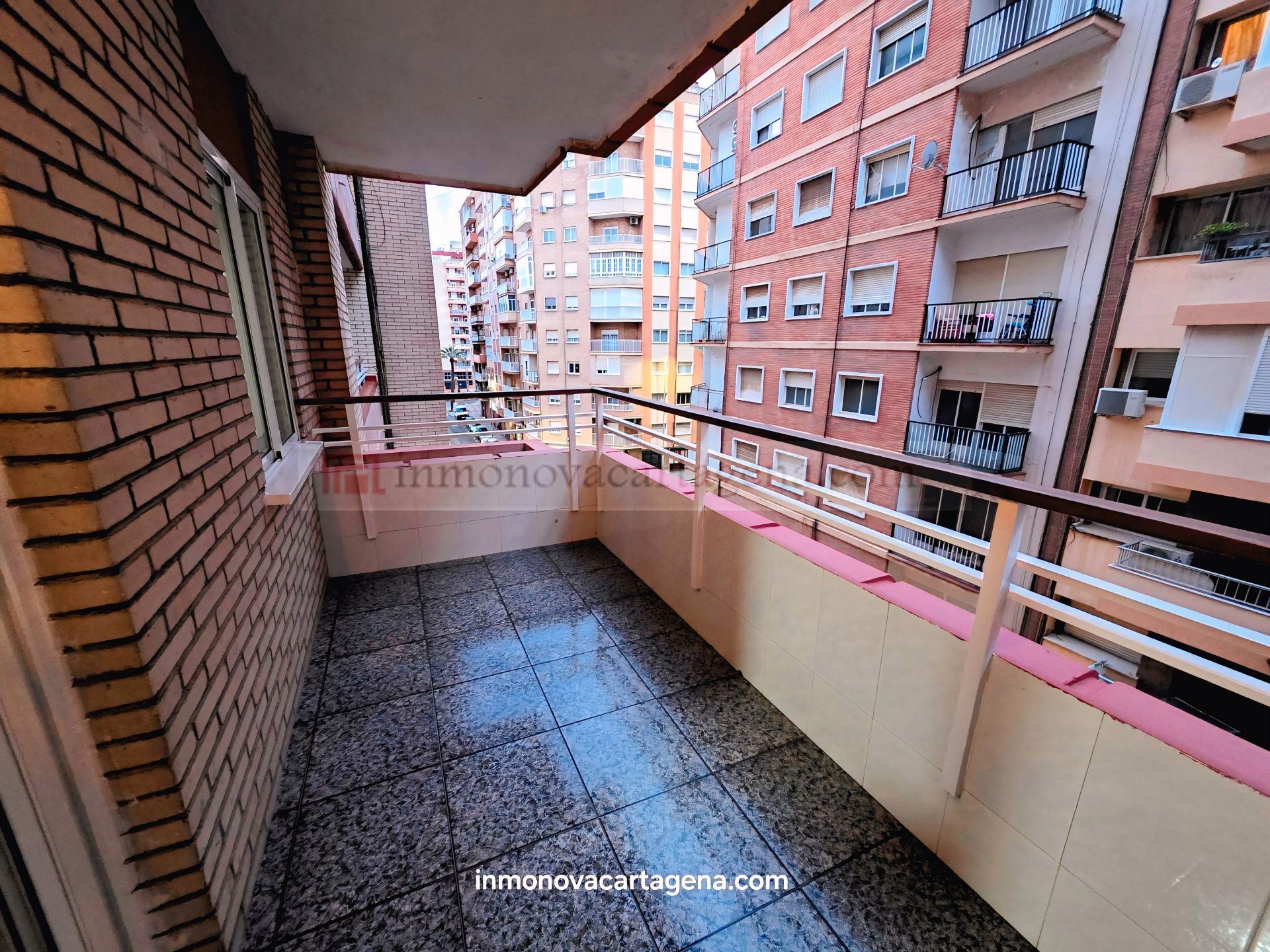 Vista exterior de Piso en venta en Cartagena con Amueblado
